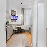 Gemuetliches Mit Hochbett In Charlottenburg * 베를린