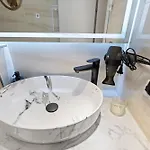 아파트 Gemuetliches Mit Hochbett In Charlottenburg 베를린