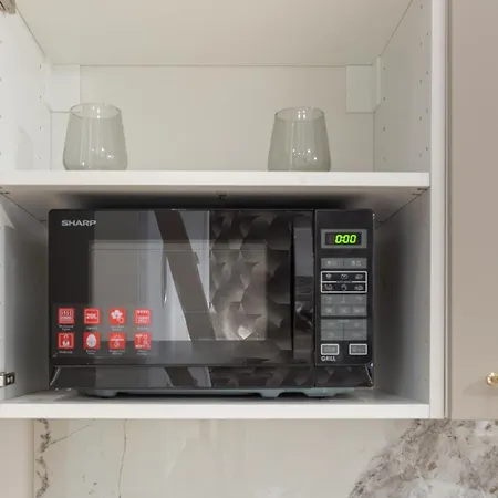 Gemuetliches Mit Hochbett In Charlottenburg *