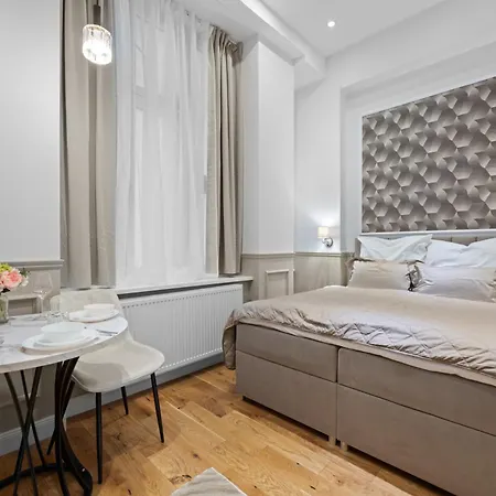 Gemuetliches Mit Hochbett In Charlottenburg 아파트 베를린